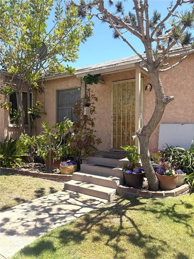 Culver City, California, United States 2 - 18459239