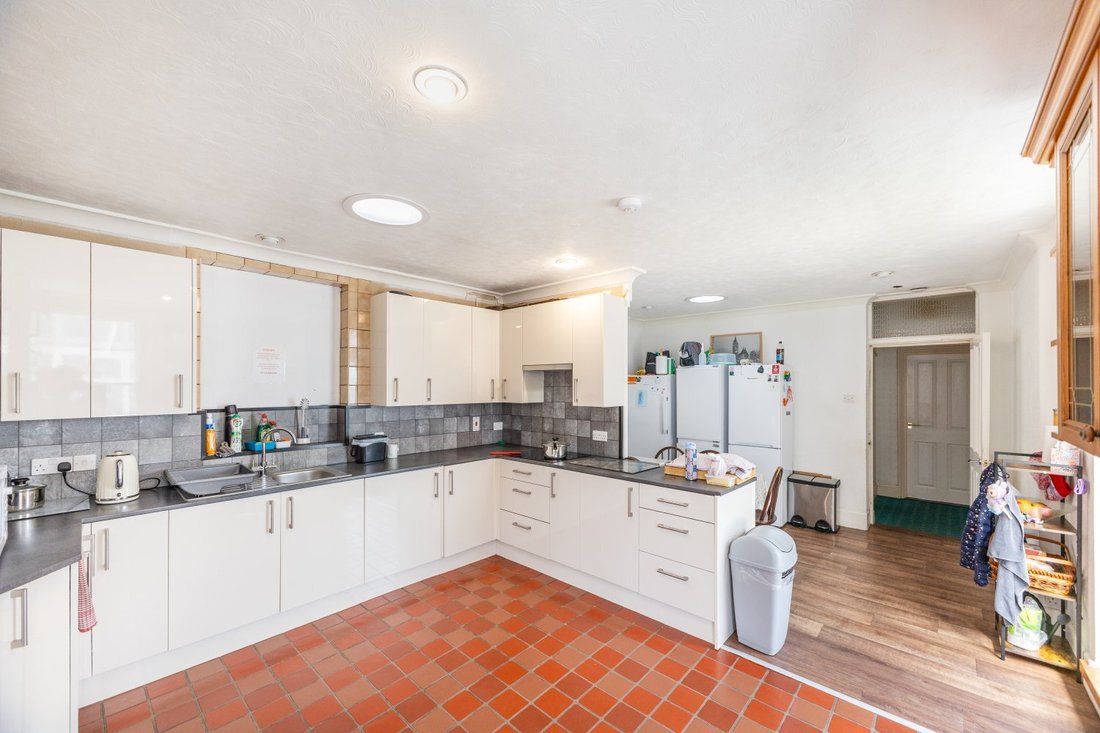 House in United Kingdom 4 - 18458562