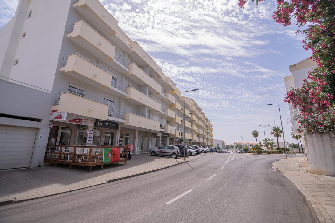 Apartment in Lagoa e Carvoeiro, Algarve, Portugal 2 - 18466481