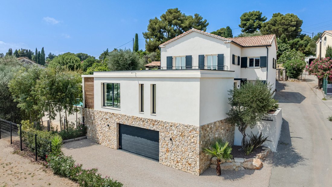 Villa in Colombier, Le Cannet, France 2 - 18457424