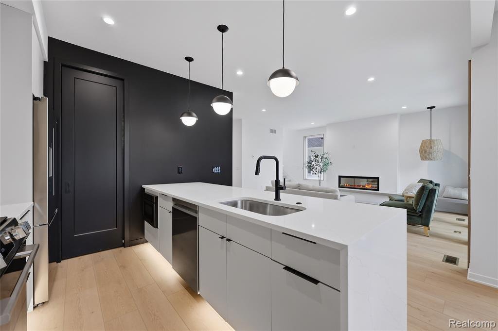 House in Ferndale, Michigan, United States 4 - 18458538