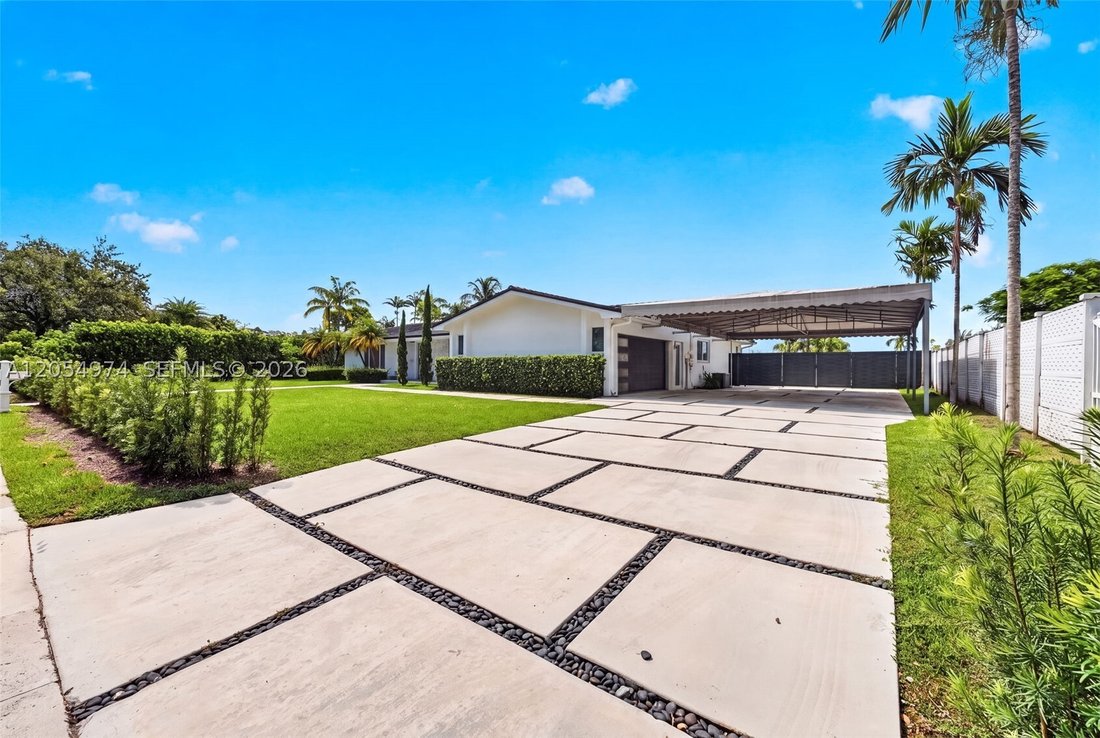 House in Miami, Florida, United States 4 - 18456105