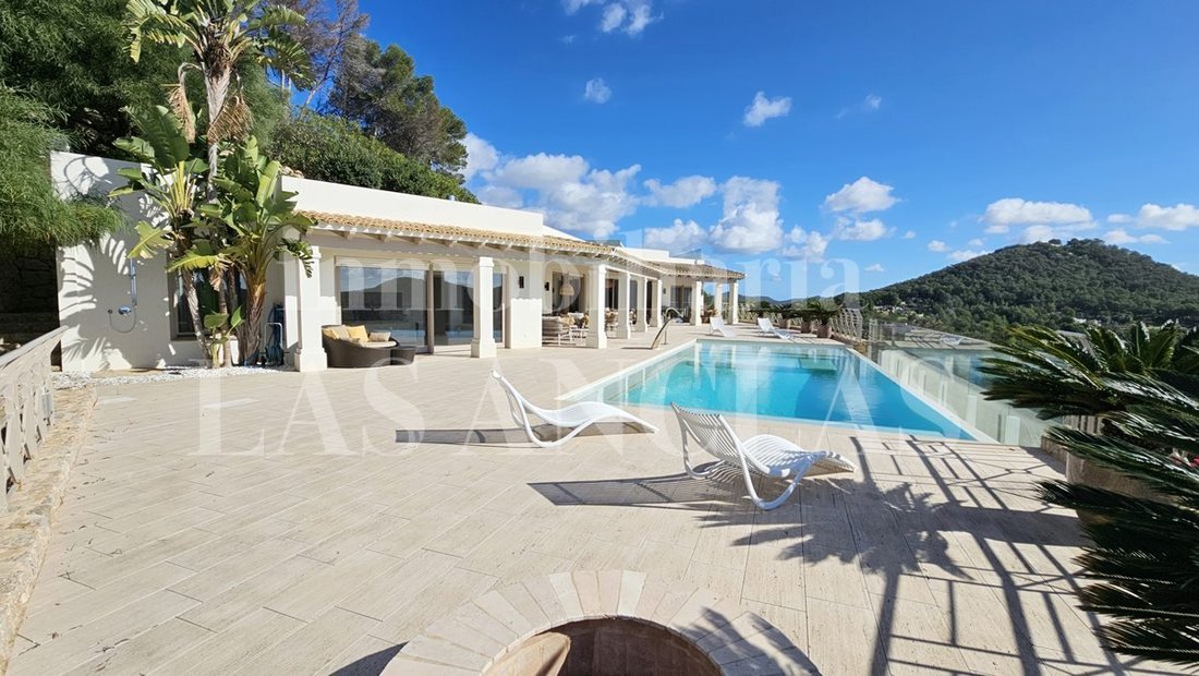 Villa in Jesus, Santa Eularia des Riu, Balearic Islands 2 - 18456025