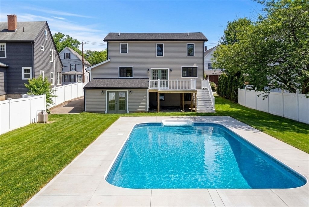 House in Stoneham, Massachusetts, United States 1 - 17517538