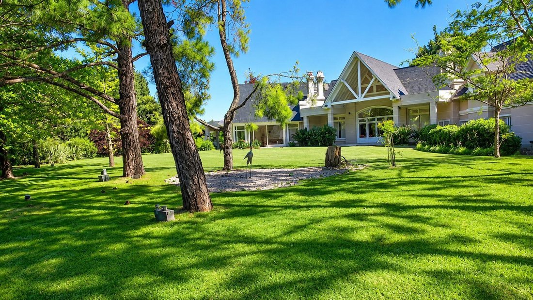 House in Esteban Echeverría, Buenos Aires Province, Argentina 2 - 18073367