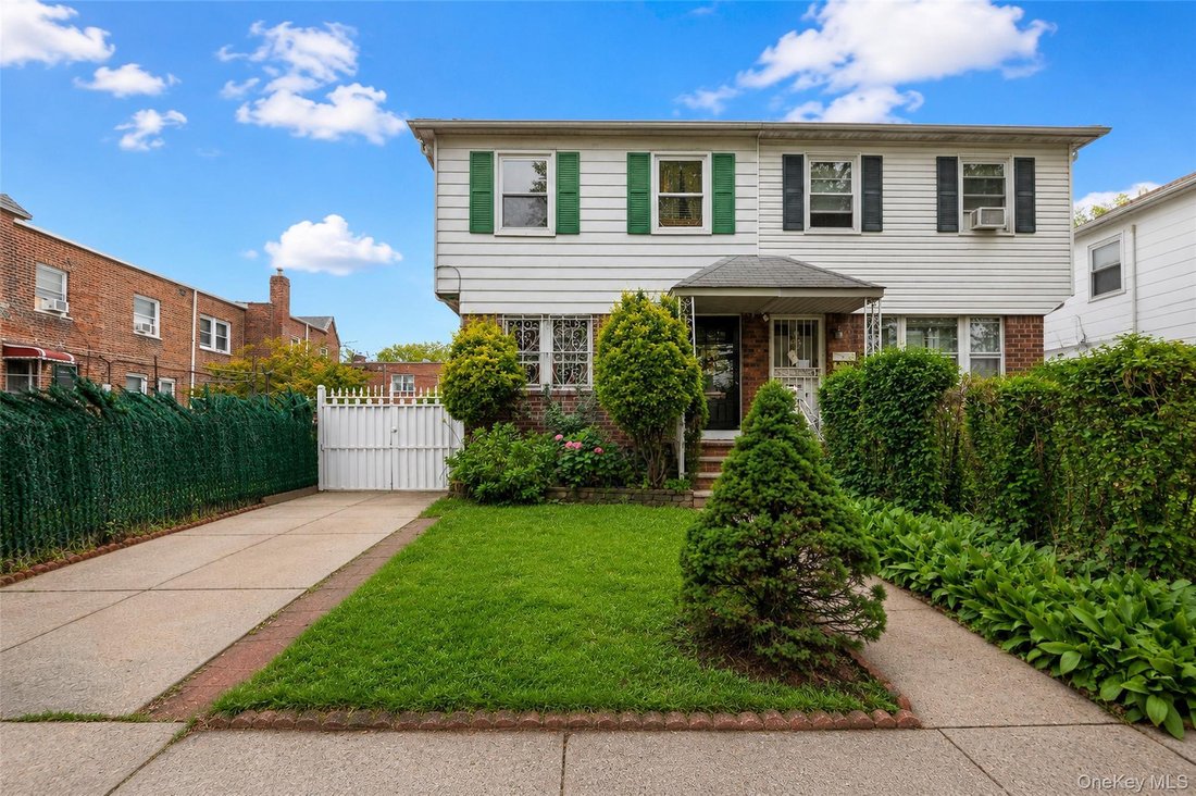 House in New York, New York, United States 2 - 18443050
