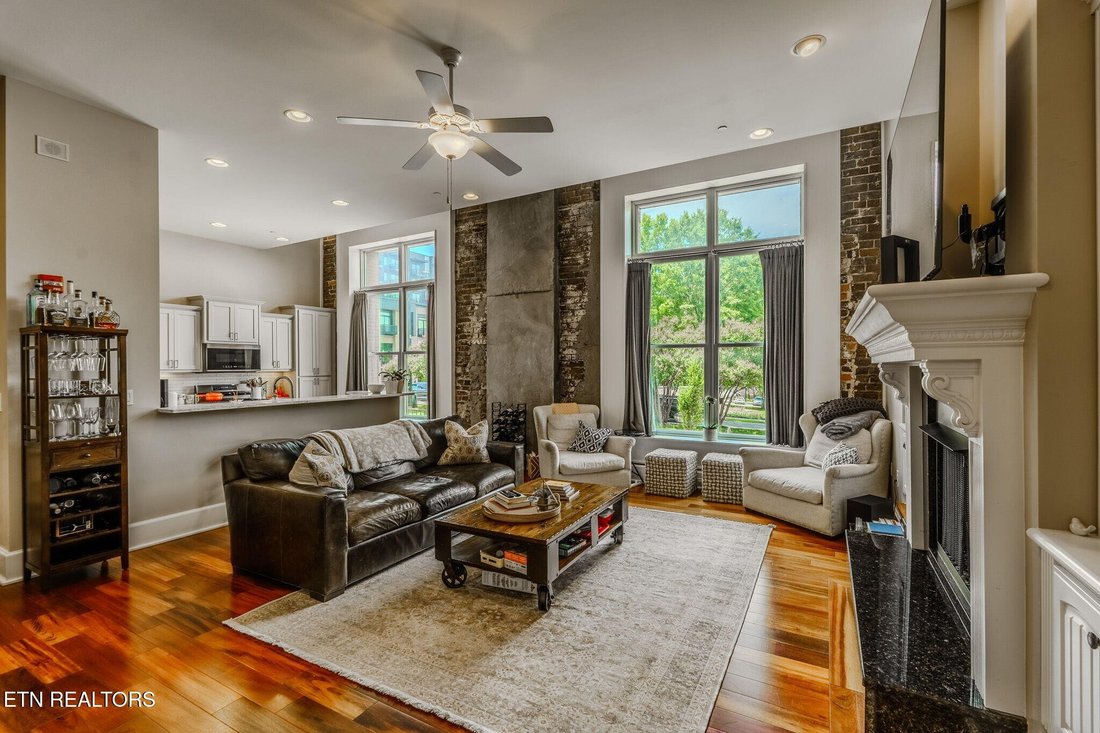 Condo in Knoxville, Tennessee, United States 5 - 18459732