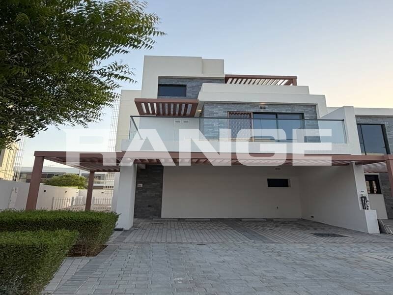 Townhouse in Damac Hills, Dubai, United Arab Emirates 1 - 18452954