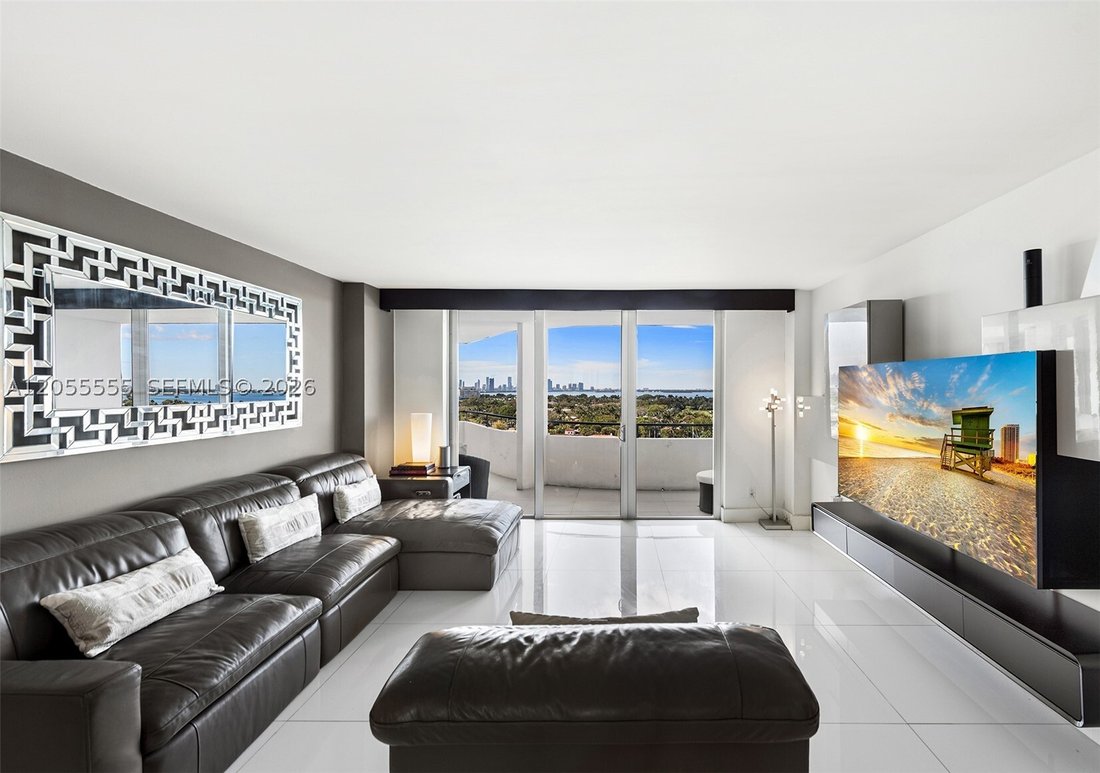 Condo in Miami Beach, Florida, United States 5 - 18459381