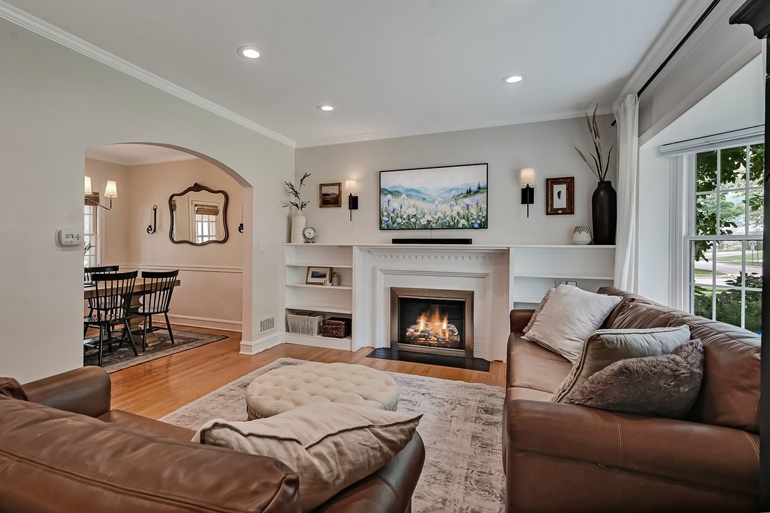 House in Arlington Heights, Illinois, United States 2 - 18456221
