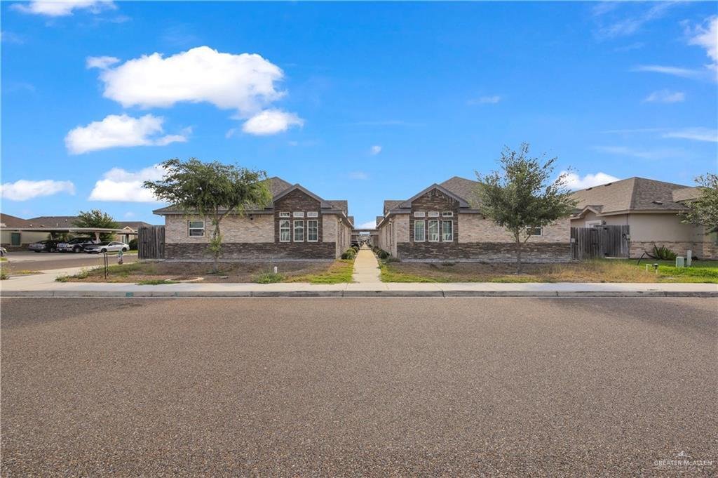 Edinburg, Texas, United States 2 - 17773061