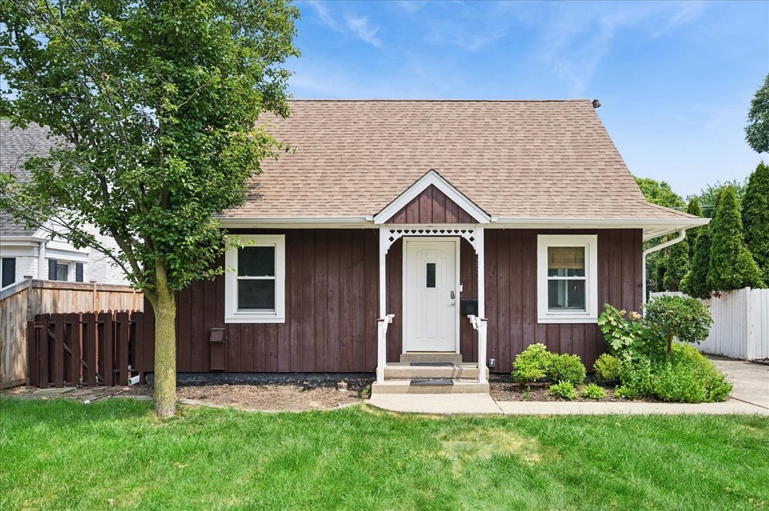 House in Winnetka, Illinois, United States 2 - 18470397