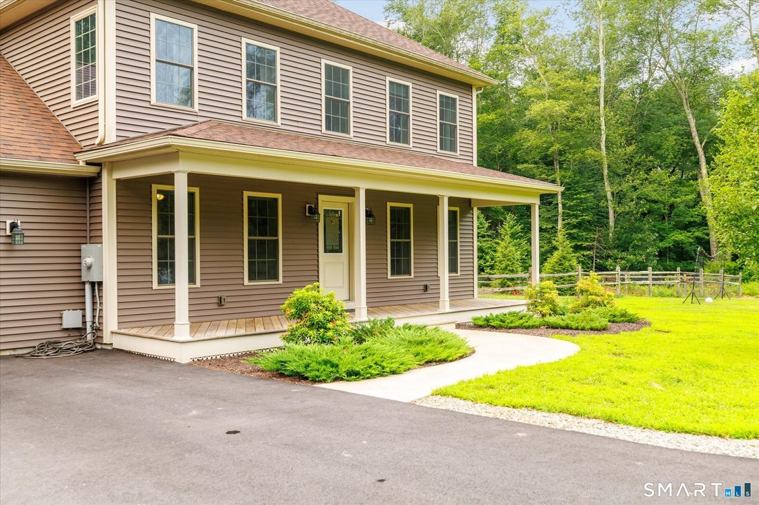House in Killingly, Connecticut, United States 3 - 18451225
