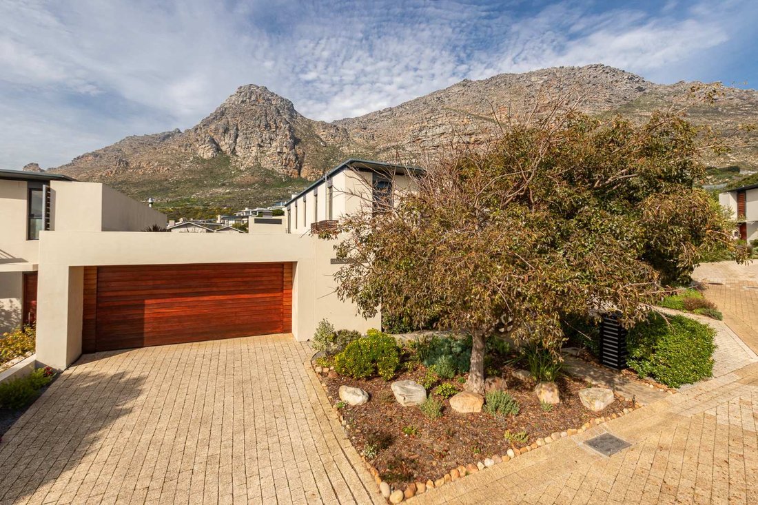 Townhouse in Westlake, Cape Town, Western Cape 3 - 18455666