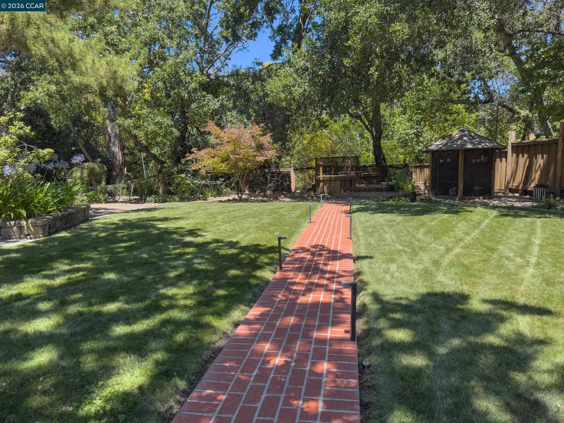 House in Lafayette, California, United States 4 - 18458833