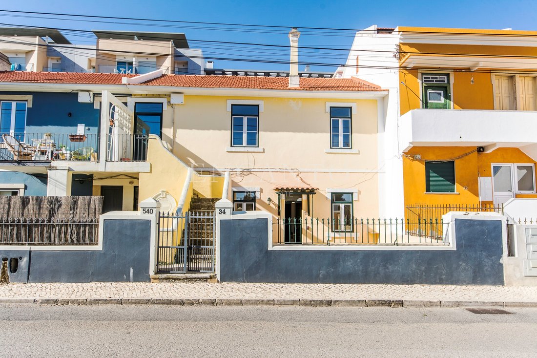 House in Carcavelos e Parede, Lisbon, Portugal 1 - 18466985