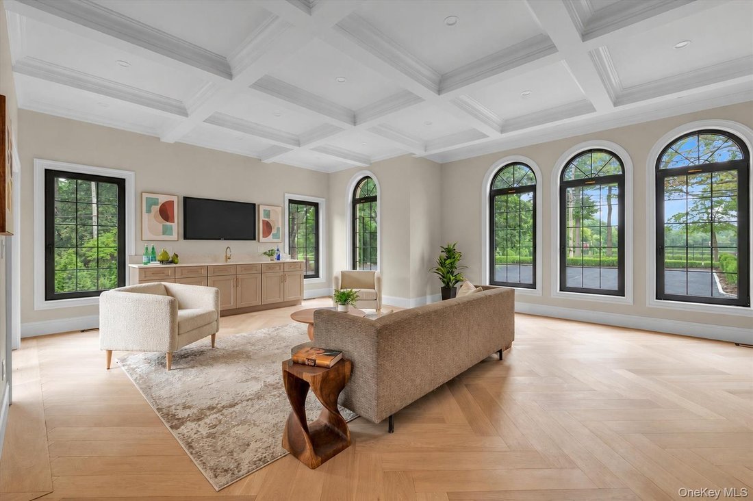 House in Old Westbury, New York, United States 5 - 18460103