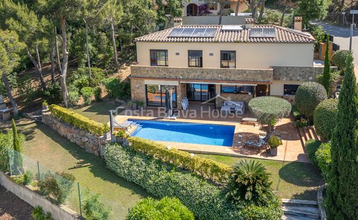 Villa in Tamariu, Palafrugell, Spain 1