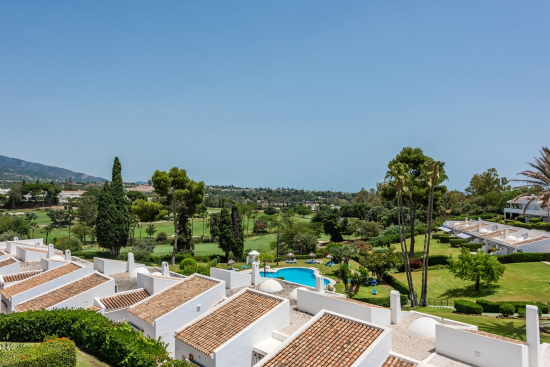 Penthouse in Nueva Andalucia, Marbella, Spain 1 - 18426626