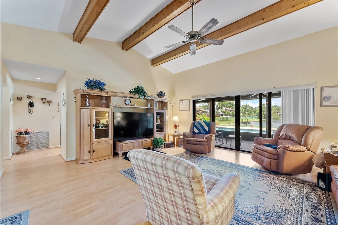 House in Davie, Florida, United States 4 - 18469846