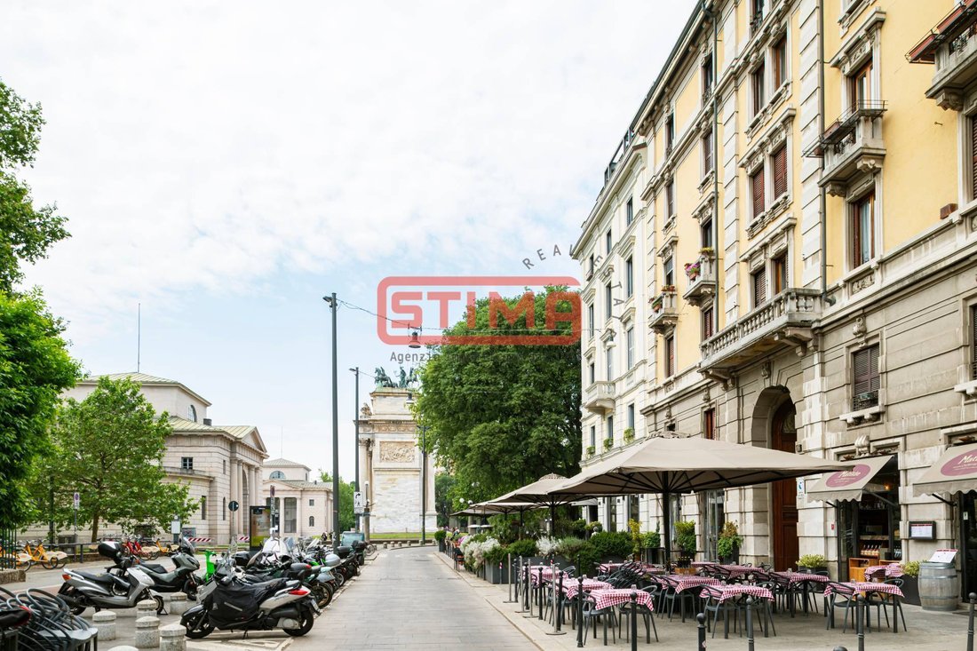 Apartment in Historic Center, Milan, Lombardy 2 - 18458482