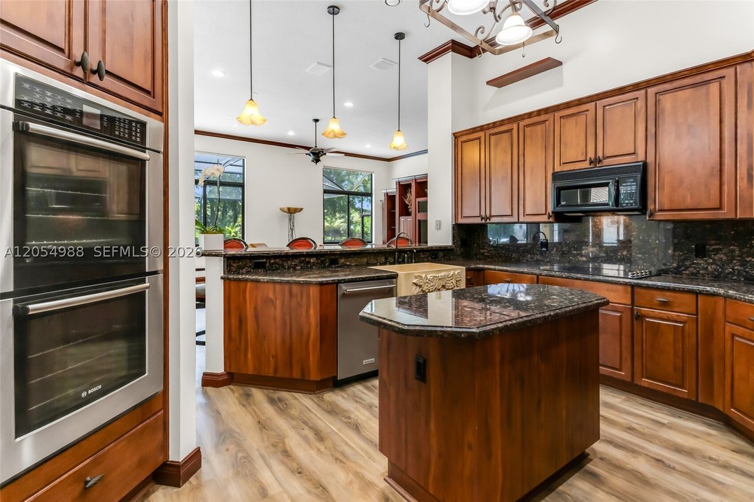 House in Davie, Florida, United States 5 - 18459408