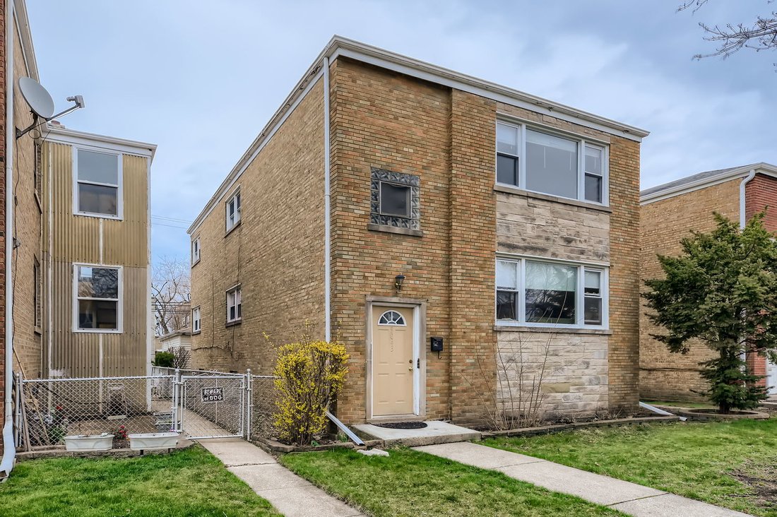 Skokie, Illinois, United States 2 - 18456261