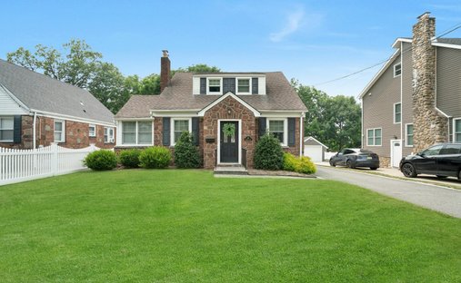 House in Waldwick, New Jersey, United States 1