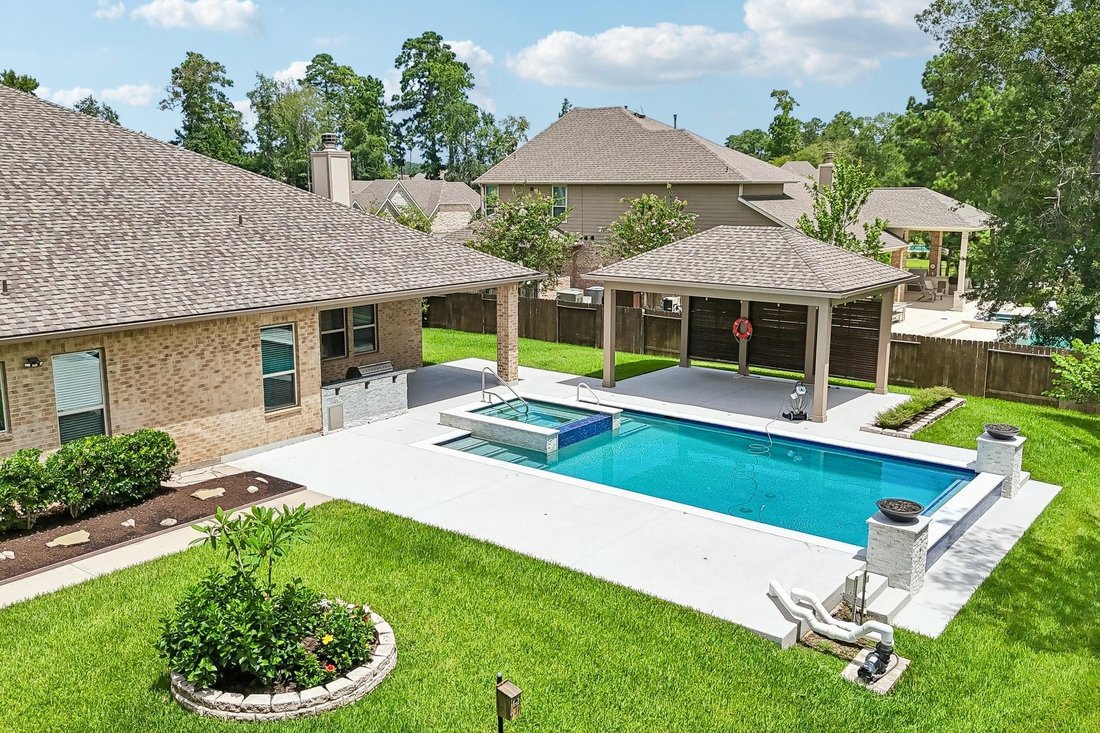 House in Conroe, Texas, United States 1 - 18468290