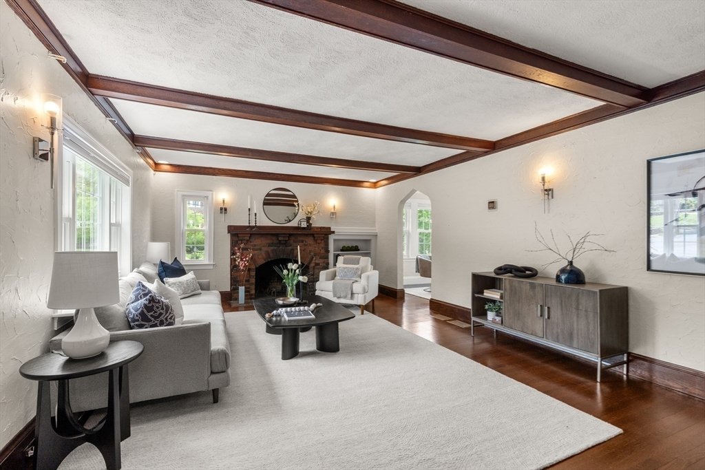 House in Belmont, Massachusetts, United States 3 - 18080927
