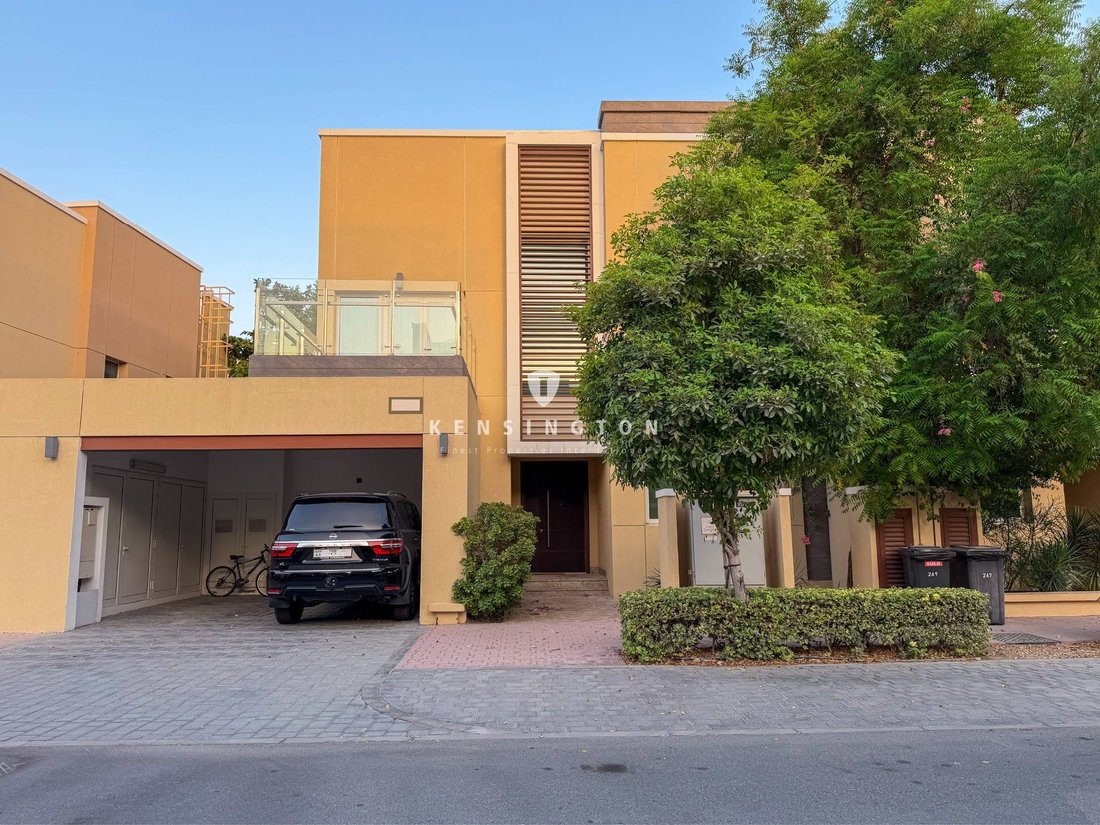 Villa in Downtown Dubai, Dubai, United Arab Emirates 1 - 18455907