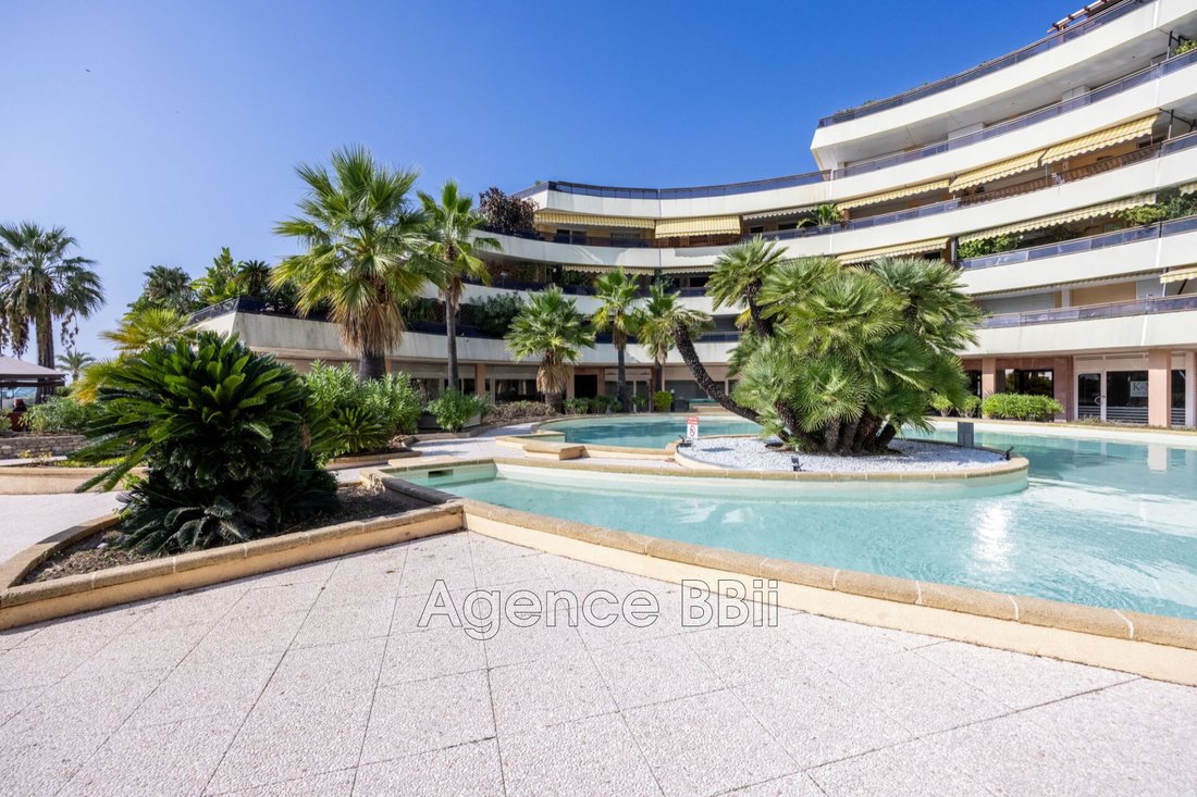 Apartment in Saint-Laurent-du-Var, Provence-Alpes-Côte d'Azur, France 1 - 18457028