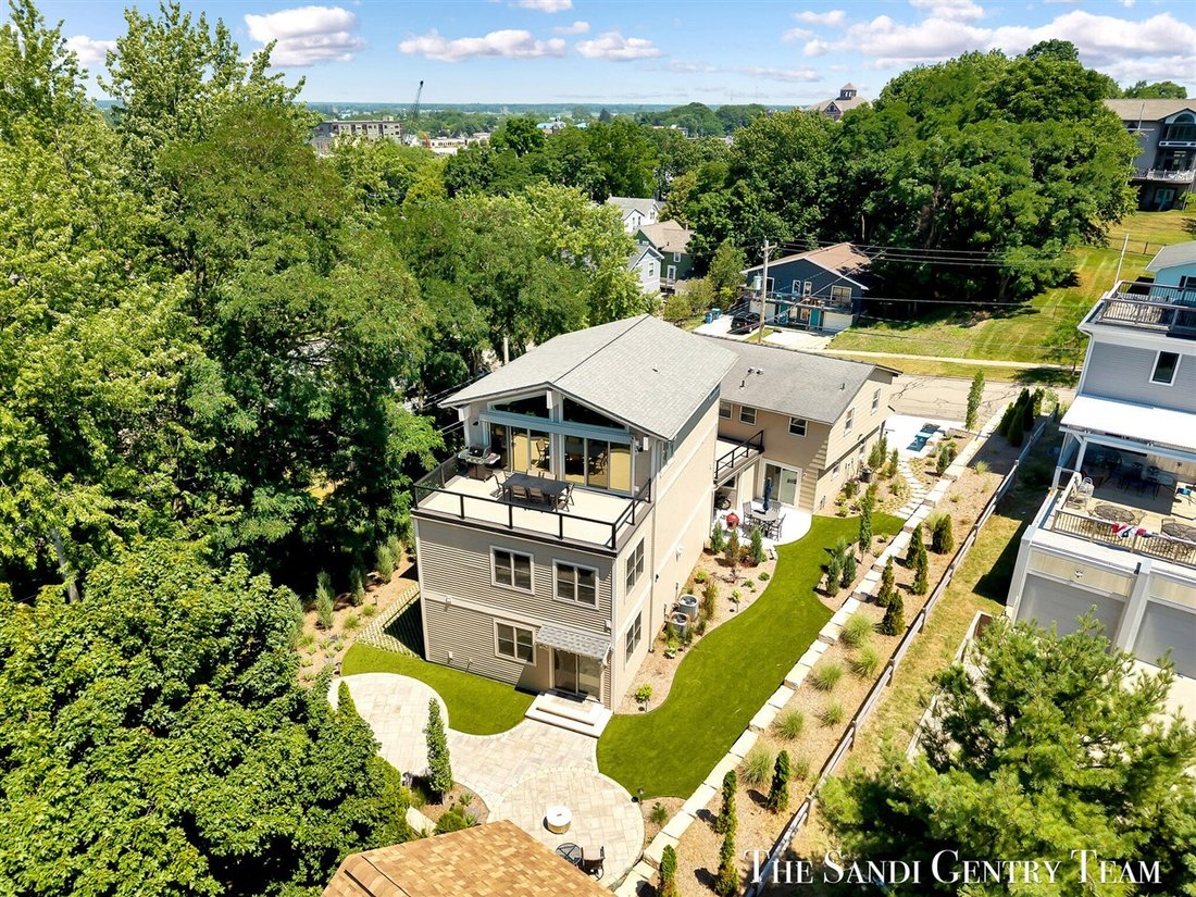 House in Grand Haven, Michigan, United States 1 - 18458524