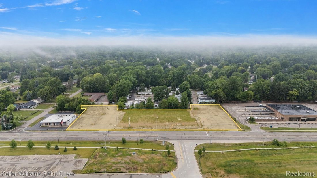 Land in Burton, Michigan, United States 1 - 18395566
