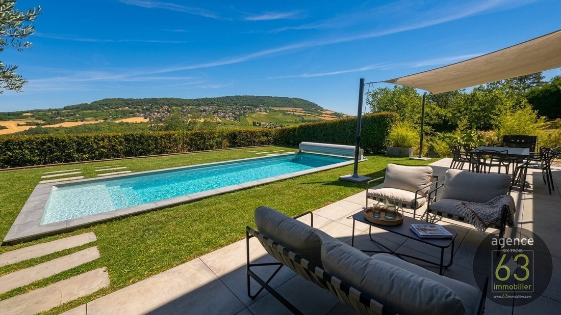 House in Veyre-Monton, Auvergne-Rhône-Alpes, France 1 - 18465301