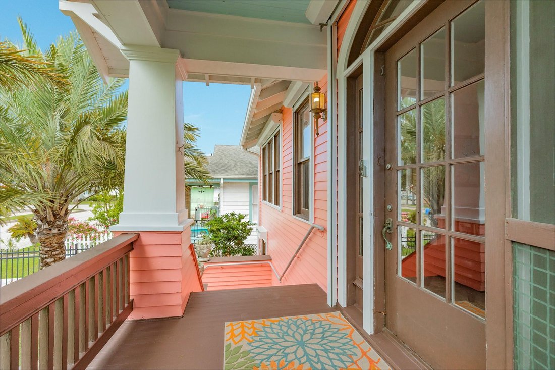 House in Galveston, Texas, United States 5 - 18456077