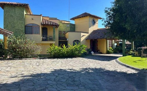 Casa en Cuauhtémoc, Colima, México 1