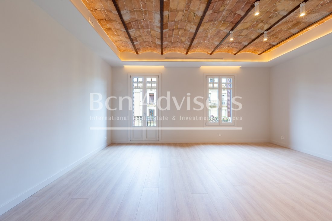 Apartment in Eixample, Barcelona, Spain 2 - 18451559