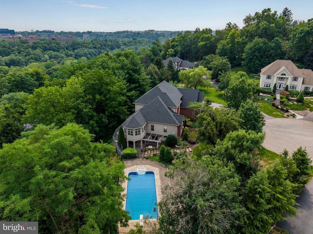 House in Camp Hill, Pennsylvania, United States 3 - 18459956