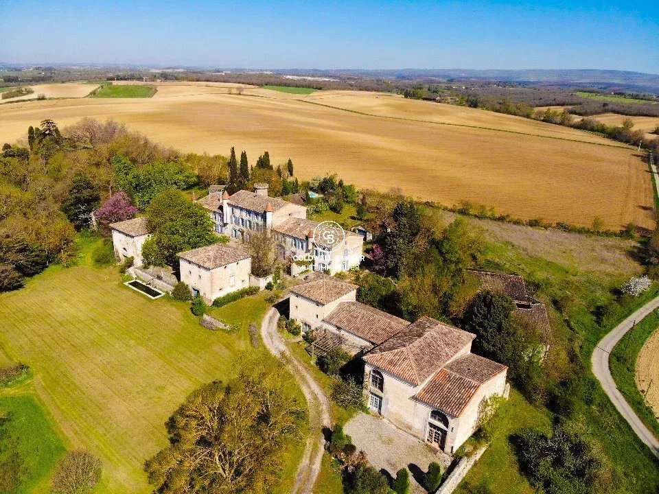 Estate in Carcassonne, Occitania, France 3 - 18457425
