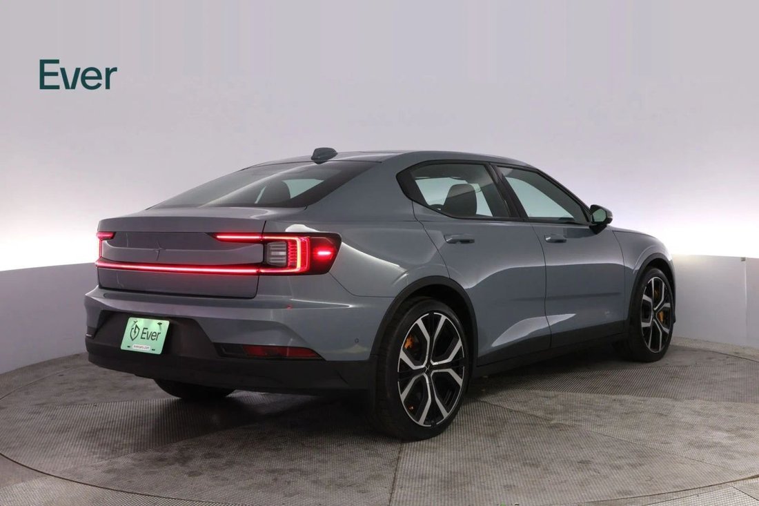 Coupe in San Francisco, CA, United States 3 - 17940080