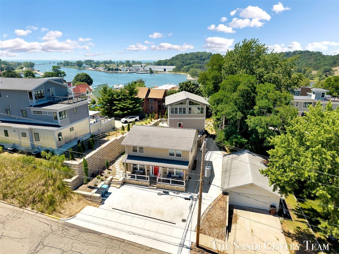 House in Grand Haven, Michigan, United States 2 - 18458524