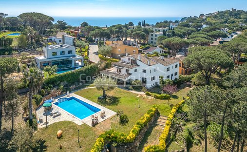 Villa in Calella de Palafrugell, Palafrugell, Catalonia 1