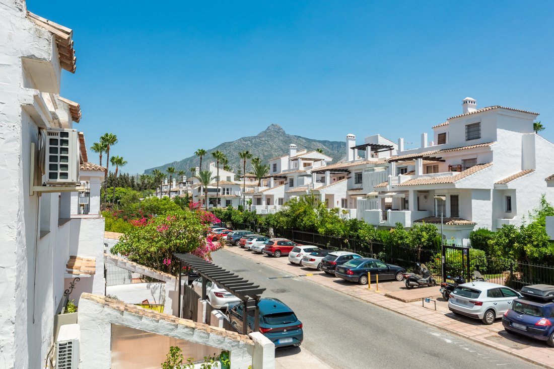 Townhouse in Nueva Andalucia, Marbella, Spain 1 - 18469057