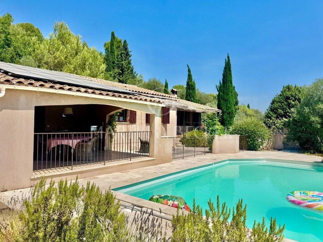 Villa in Valbonne, Provence-Alpes-Côte d'Azur, France 1 - 17429166