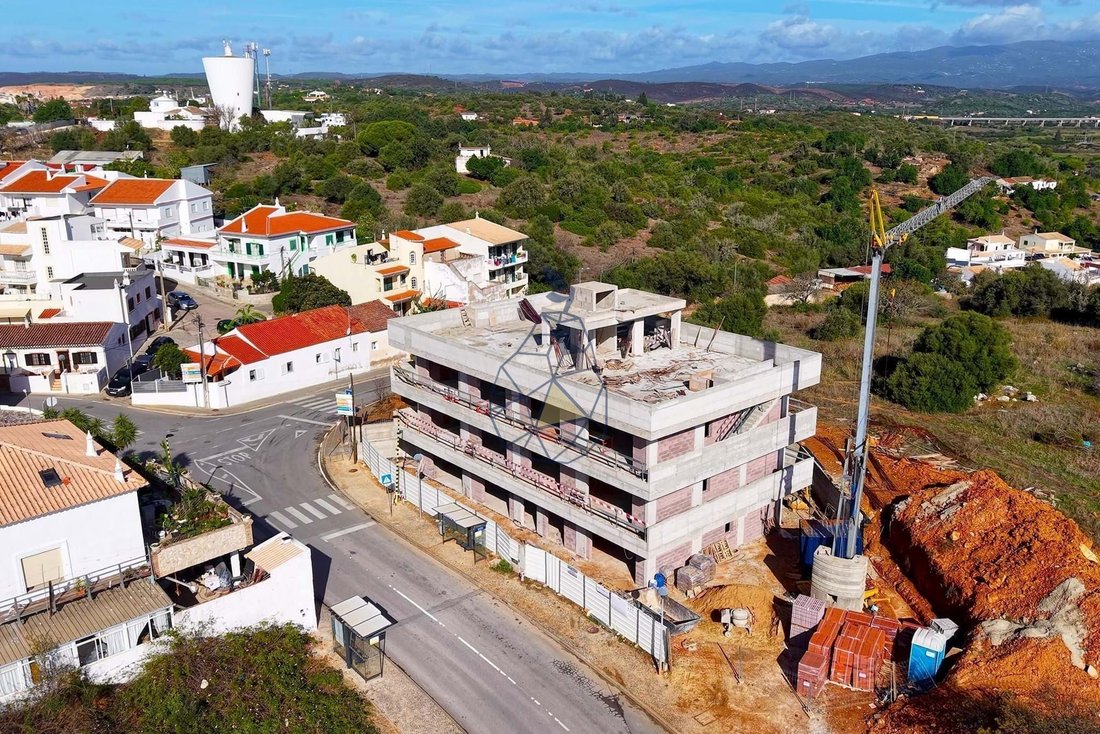 Apartment in Mexilhoeira Grande, Algarve, Portugal 5 - 16618317