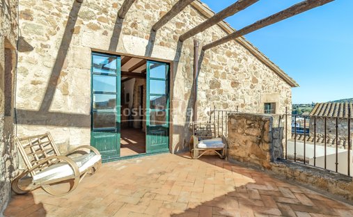 Landhaus in Pals, Katalonien, Spanien 1
