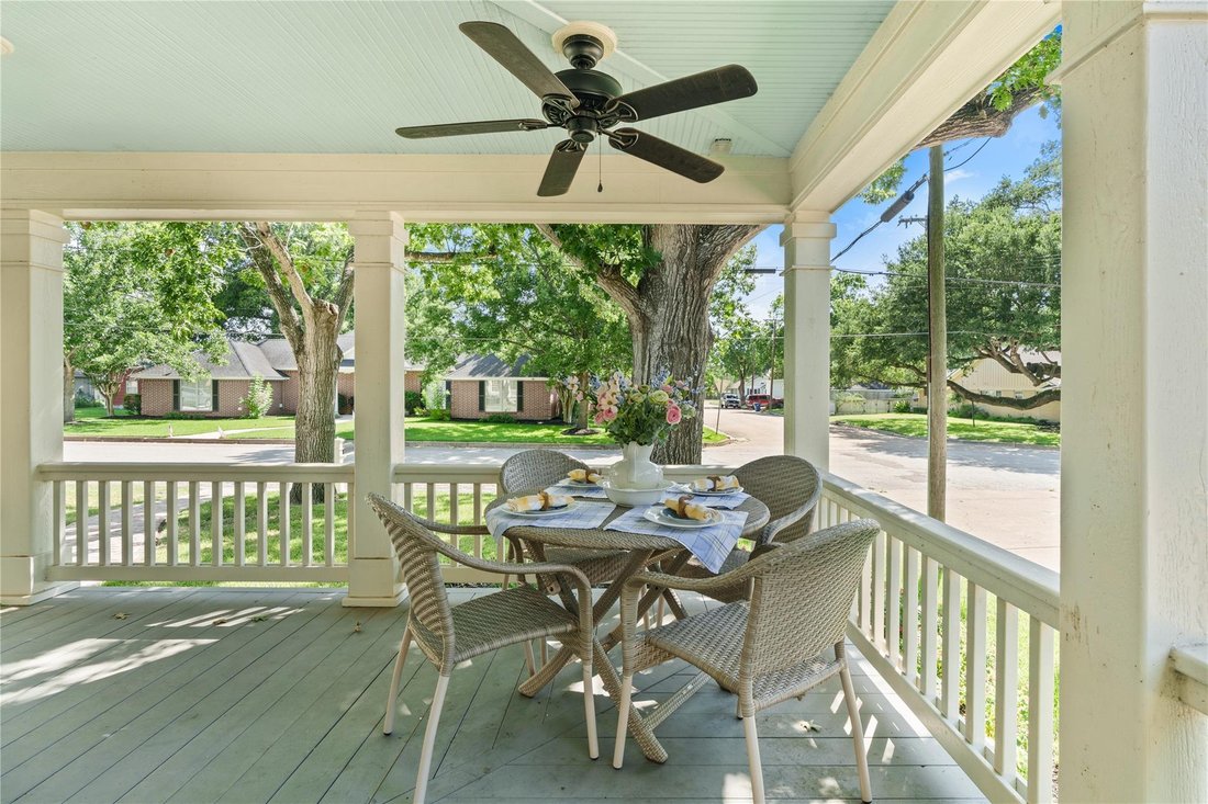 House in Navasota, Texas, United States 5 - 18459884