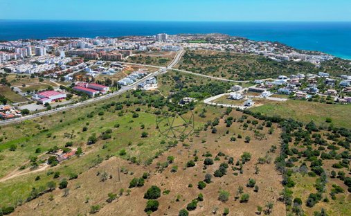 Land in Sao Goncalo de Lagos, Algarve, Portugal 1