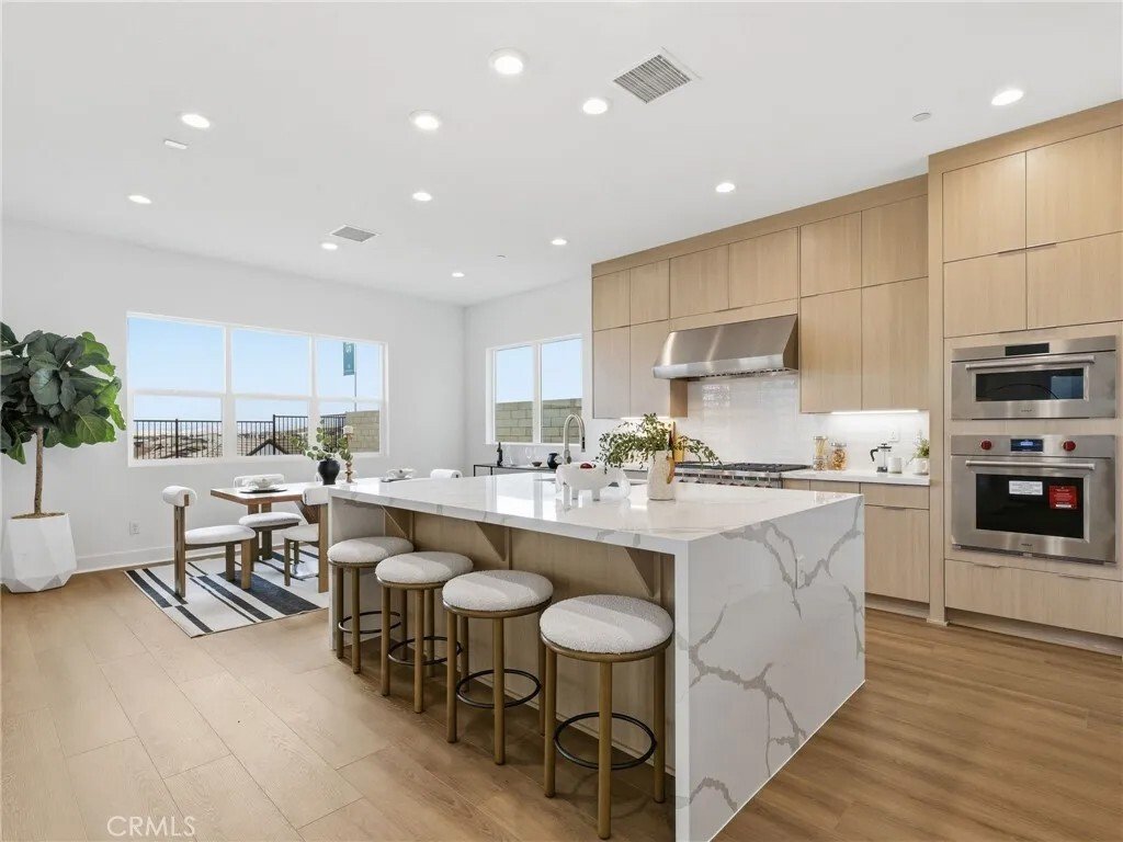 Condo in Santa Clarita, California, United States 4 - 17479887